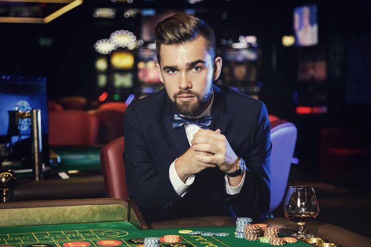 Antarmuka aplikasi kembang128 Singapore Pools menampilkan pilihan permainan lotre TOTO dan 4D
